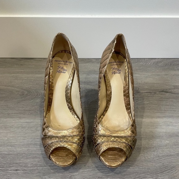 Alexandre Birman Saks Fifth Avenue Tan Pumps - Picture 2 of 9